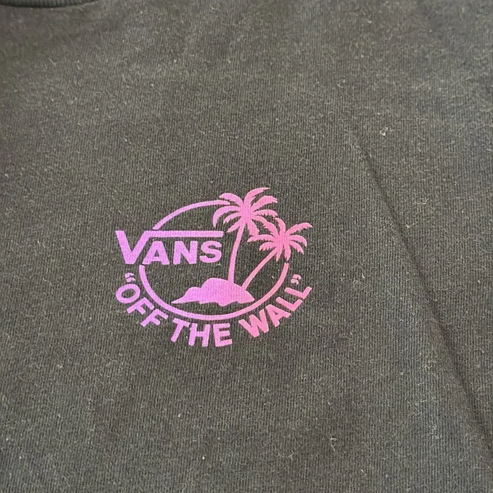 Vans Classic Fit Boys Large 12-14 Shirt. Super soft. Vans off the wall